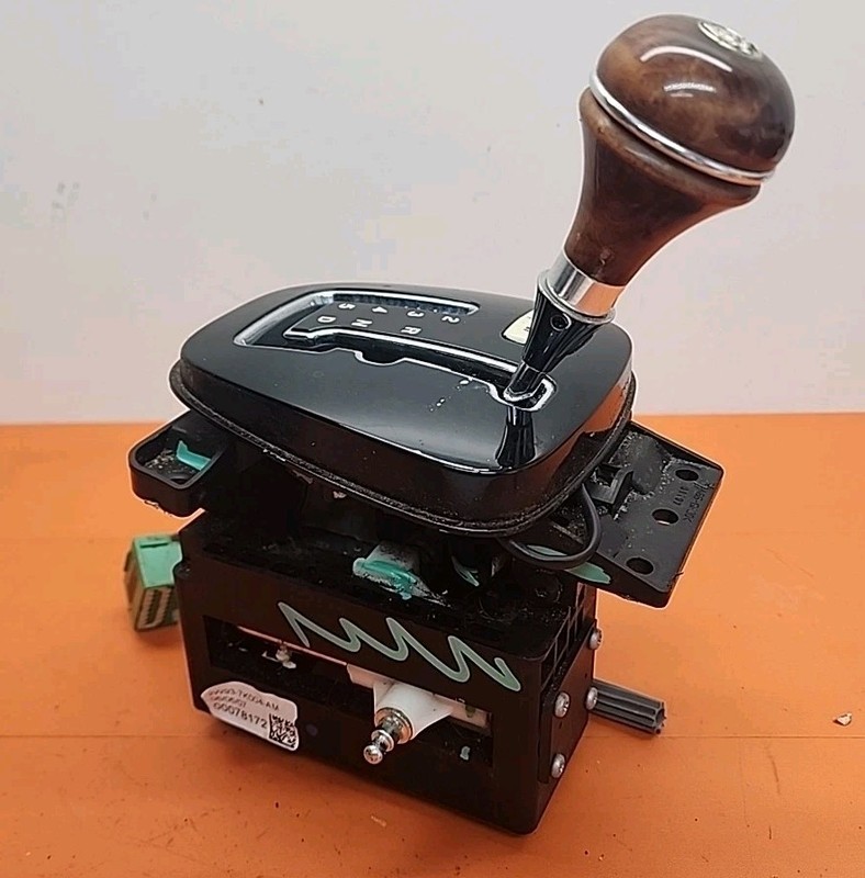 2W937K004AK | 04-09 Jaguar XJ8 XJR X358 Automatic Floor Gear Shifter w/ Knob OEM