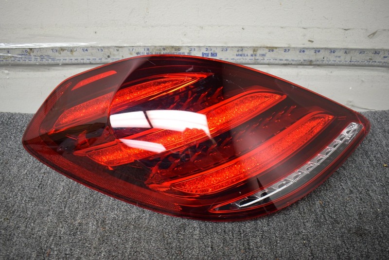 2018-2019 MERCEDES BENZ S450 RIGHT SIDE TAIL LIGHT FACTORY OEM