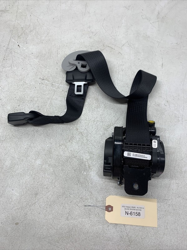 2017-2022 TESLA 3 FRONT RH Seat Belt Retractor OEM 6158 B15
