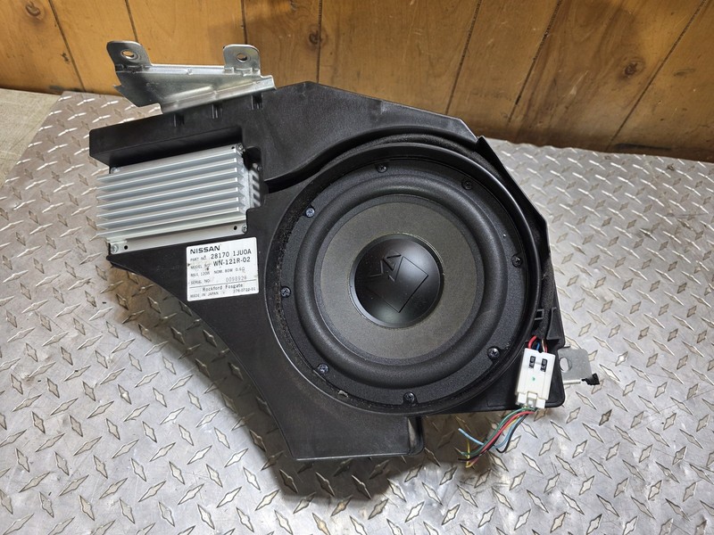 2012-2015 Nissan Juke Amplifer and Subwoofer OEM 28170-1JU0A Rockford Fosgate