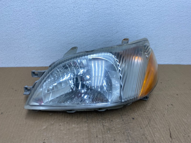 2000 2001 2002 Toyota Echo Left Driver LH Side Headlight AB8446 DG