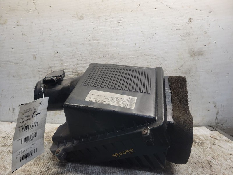Air Cleaner Fits 09-14 ESCALADE 1756410