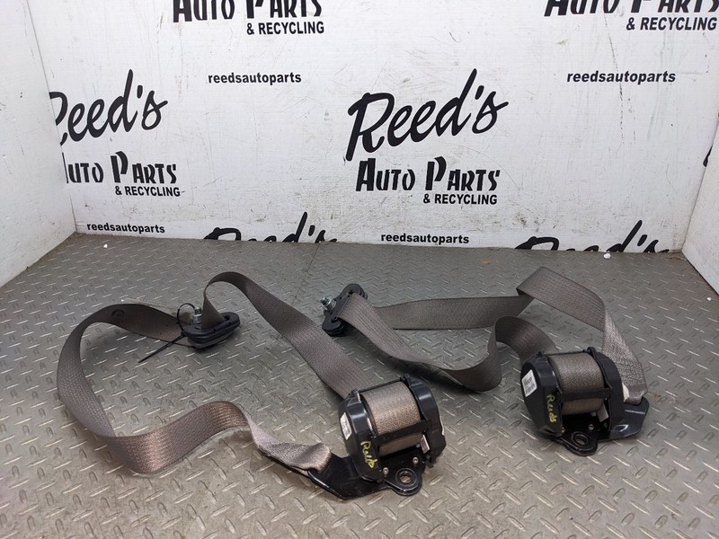 16-24 GMC Savana 3500 Front Seat Belt Pair Driver & Passenger Pair OEM 11850