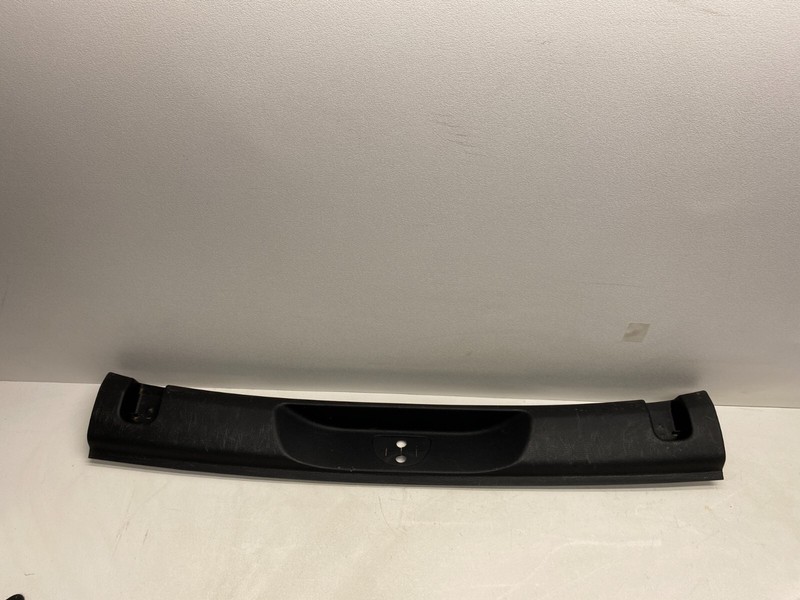 2014-2017 JEEP CHEROKEE REAR TRUNK GATE HATCH SILL PANEL PLATE COVER TRIM BLACK