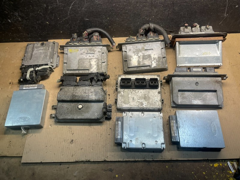 Mix of 10 Ford ECM Engine Computer Module X0926 PS