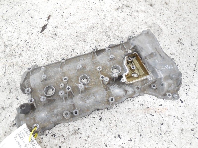 2011 11 Mercedes Benz E350 3.5L Engine Valve Cover Passenger Right RH OEM
