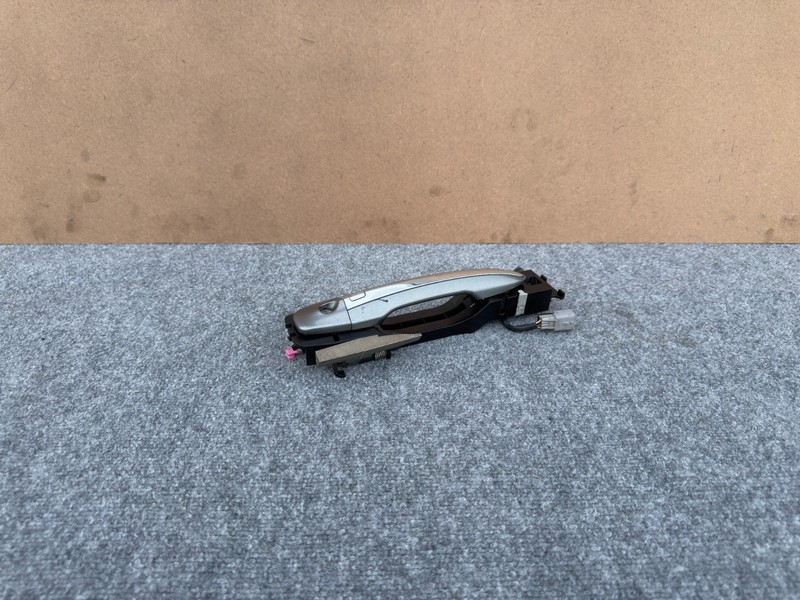 INFINITI Q50 2014-2024 OEM FRONT LEFT DRIVER EXTERIOR DOOR HANDLE (GRAY)