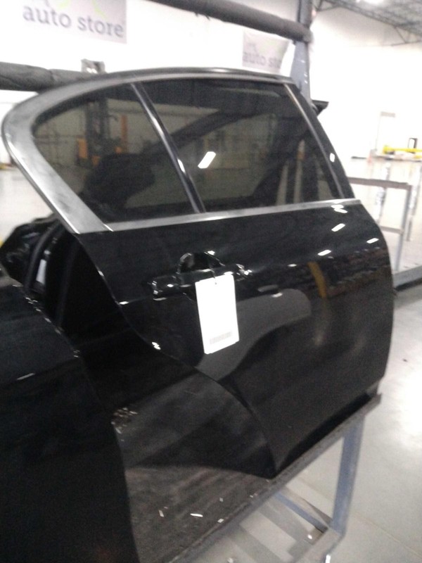 2015 INFINITI Q40 Rear Right Door Black OEM 353623 Used 125K Miles