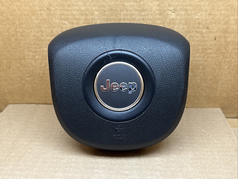 2014-2018 Jeep Cherokee Left Driver Side Steering Wheel Airbag Air Bag Black