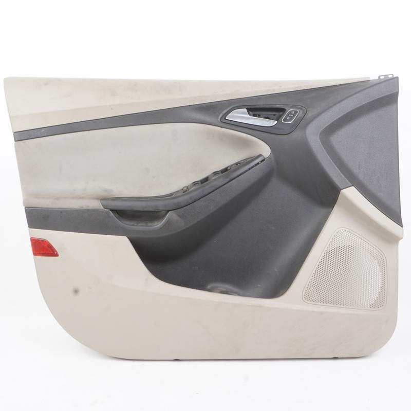2015 - 2018 Ford Focus Front Left Driver Door Panel Trim OEM