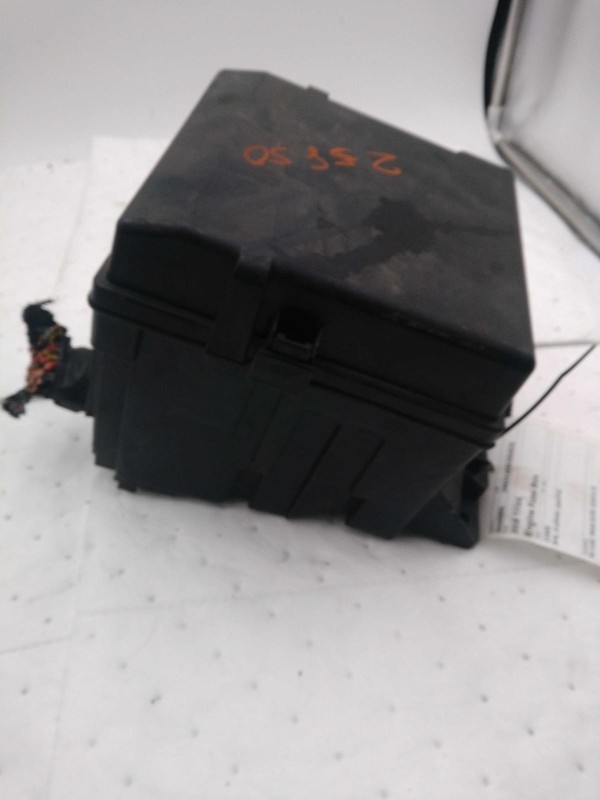 Used Fuse Box Engine fits: 2018 Nissan Titan 5.6L gasoline Grade A
