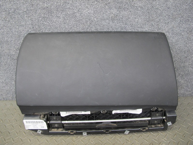 2006-2010 BMW E63 E64 DASH FRONT RIGHT GLOVE BOX COMPARTMENT STORAGE W LIGHTER