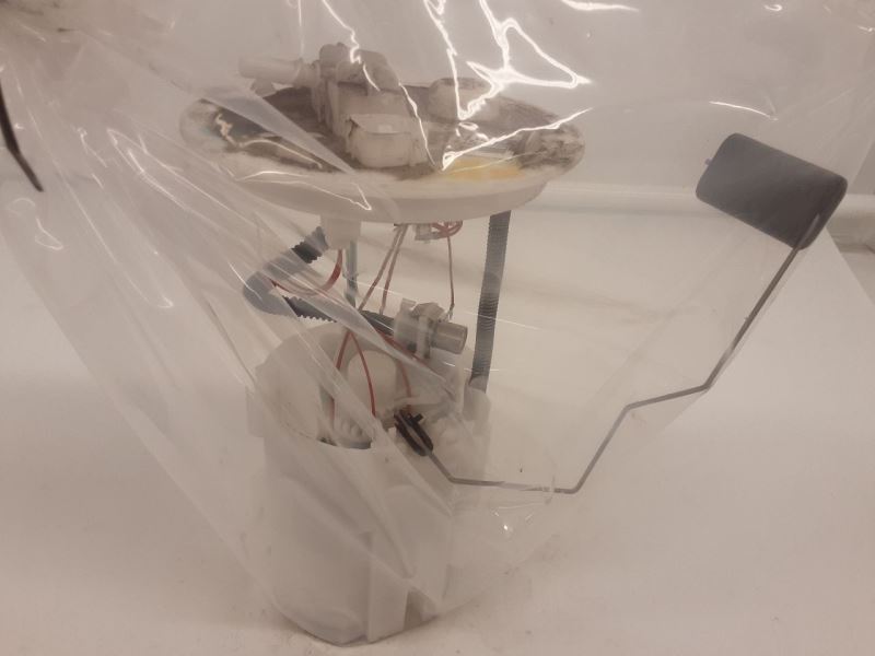 2013-2014 Ford Escape Fuel Pump Assembly 1.6L 2.0L tank mounted