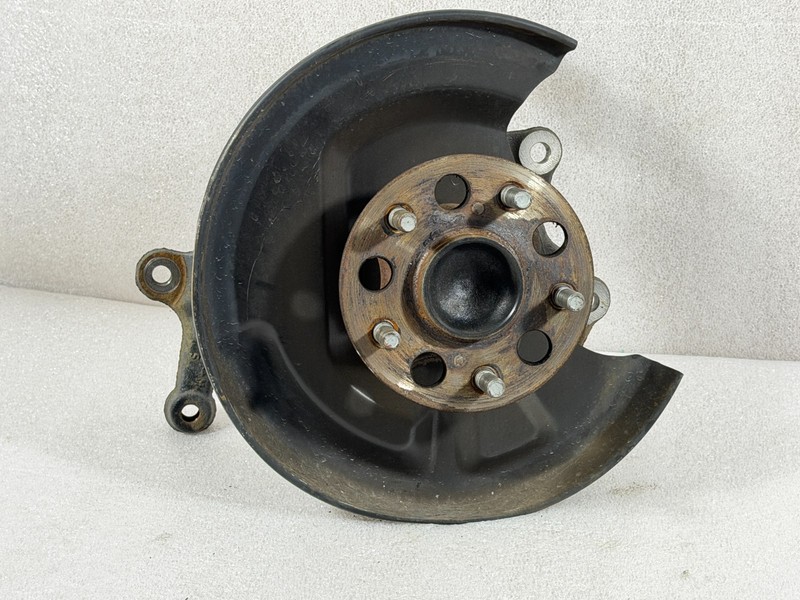 2018-2020 Toyota CHR Rear Driver Side Spindle Knuckle w/ Hub & Shield Left #015
