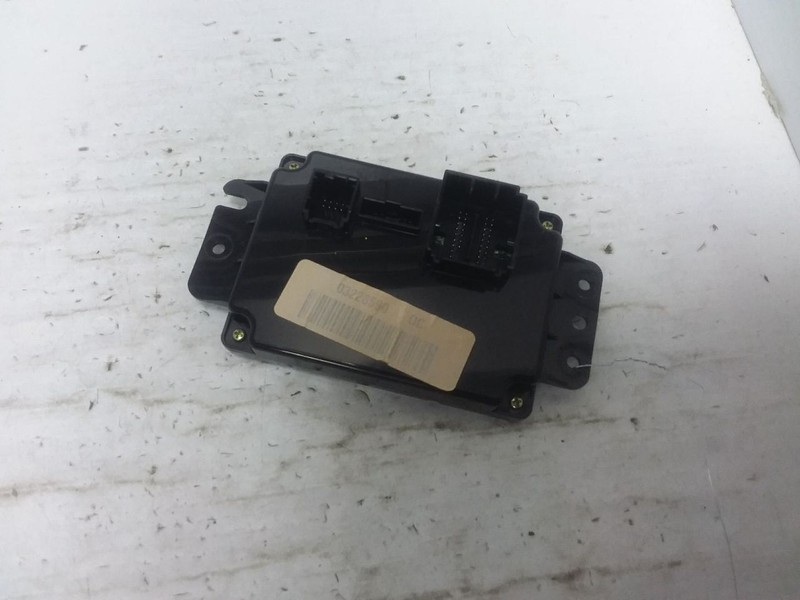 Temperature Control Module Dash Mounted Fits 14-17 GRAND CHEROKEE 68247686AC