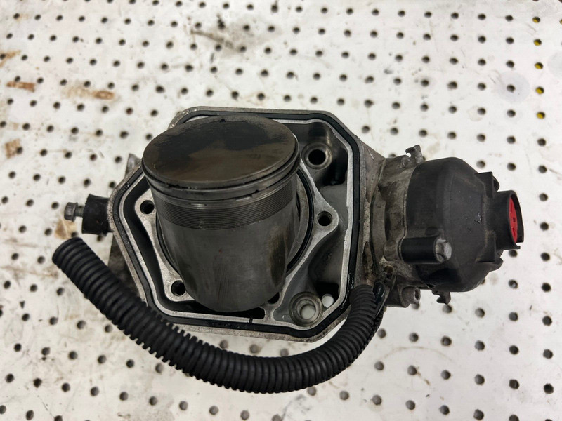 Ski-doo Snowmobile REV 600 SDI Cylinder and piston 420613944 VERY NICE SHAPE!
