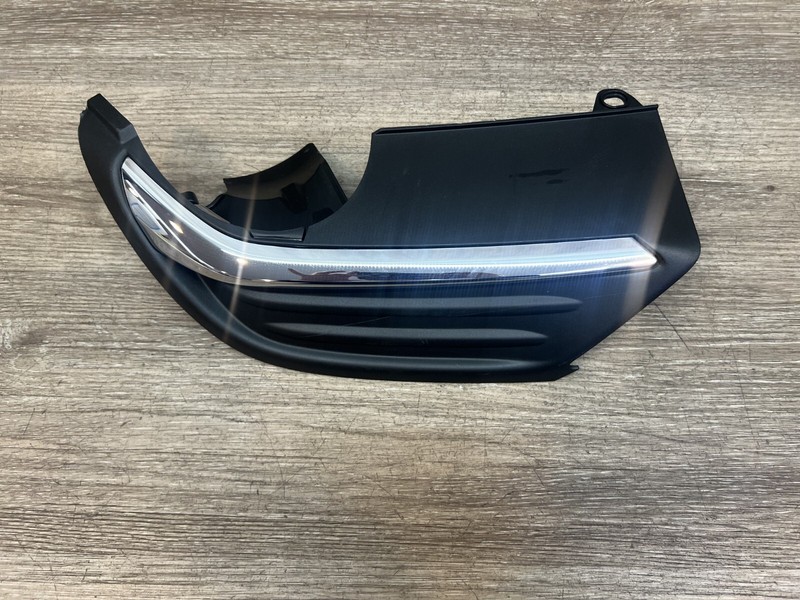 2018-2020 Honda Accord RH Rear Bumper Lower Garnish Trim OEM 71514-TVA-A0