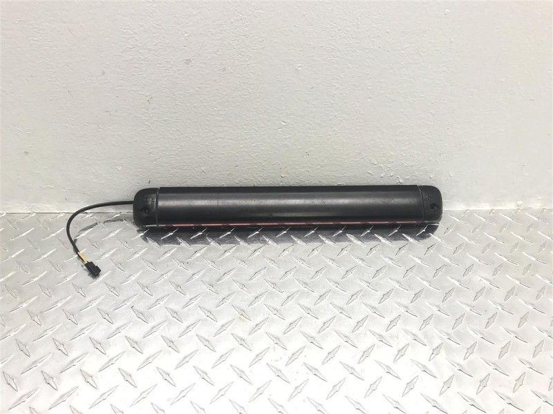 95 96 97 GMC YUKON TAHOE HIGH MOUNTED STOP LAMP OEM 176-00337