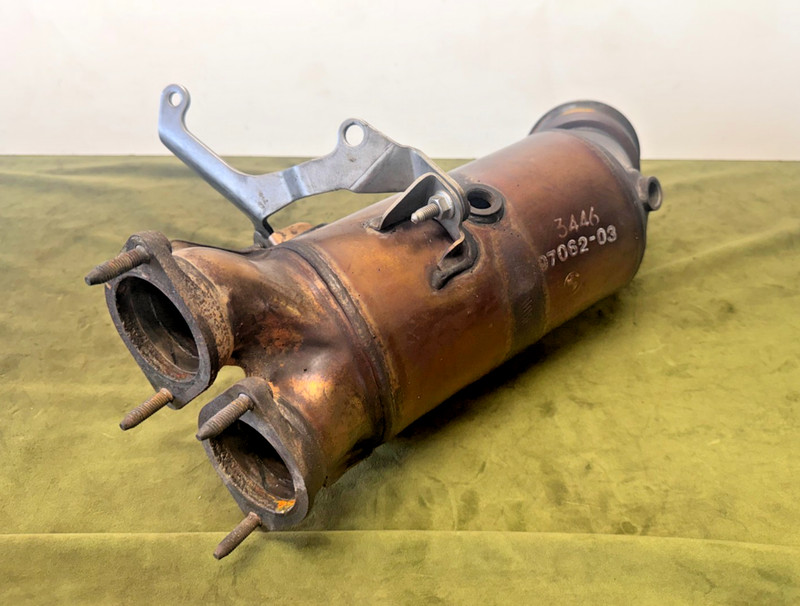 10-14 OEM BMW E88 E90 E92 135 335 N55 Engine Exhaust Cat Converter Pipe Manifold