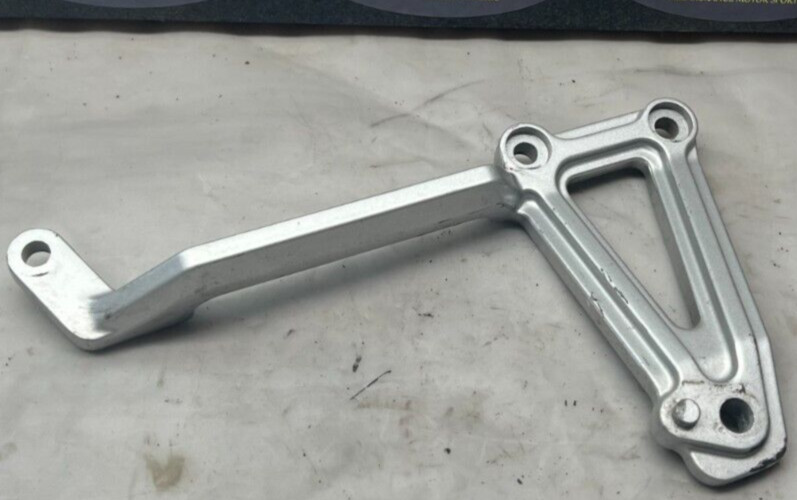 2007 Kawasaki Ninja EX250 EX 250 EX250F Right Rear Peg Mount Pedal Passenger I12
