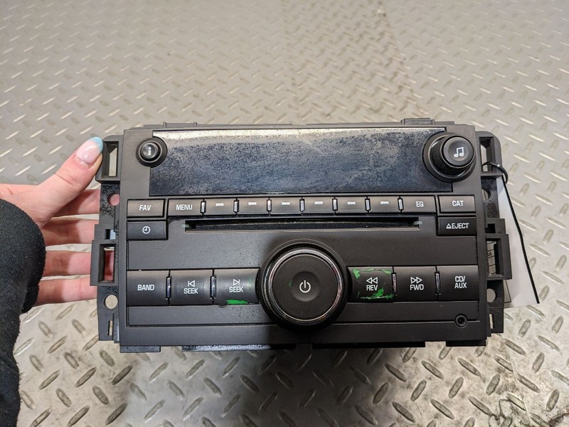 Audio Equipment Radio AM-FM-CD-MP3-USB Fits 11-18 EXPRESS 2500 VAN 1141165