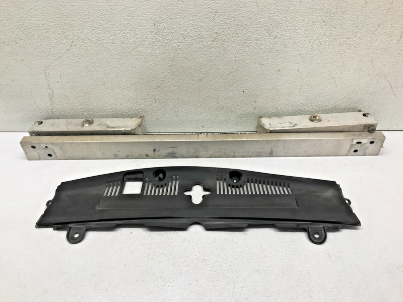 07-09 Lexus Ls460 Xf40 Bumper Reinforcement Support Bar Body Lower Front OEM