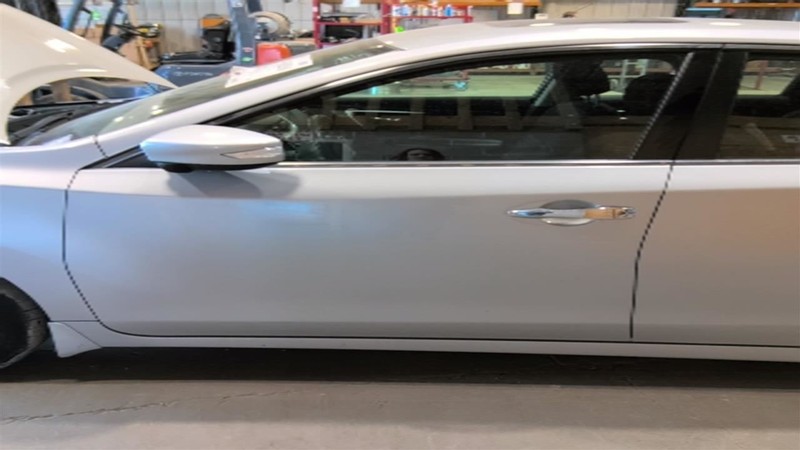 Driver Front Door Electric Sedan Fits 13-18 ALTIMA 3437199