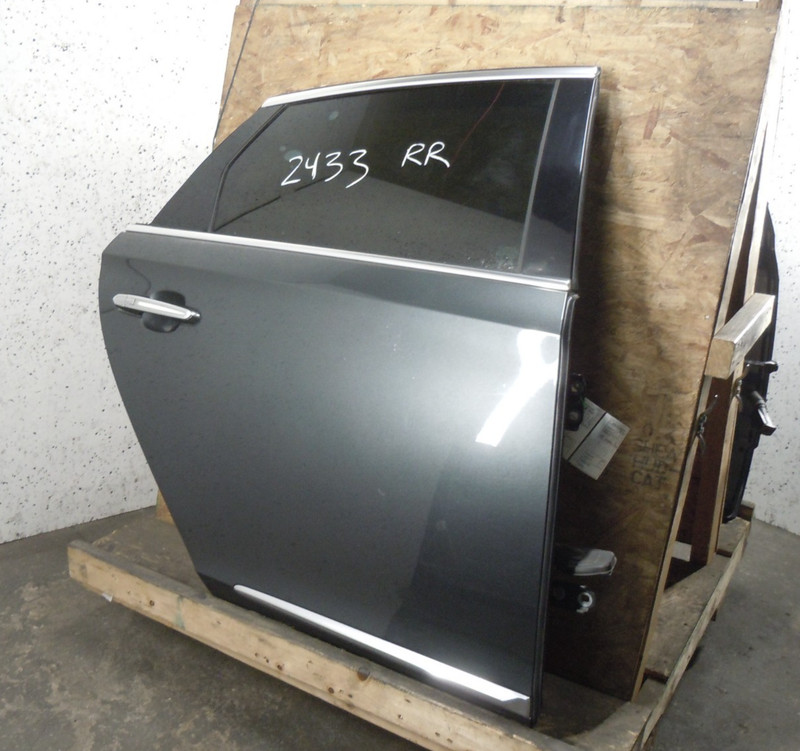 2013-2019 Cadillac XTS Rear Door Assembly Passenger Right RH OEM WA139X