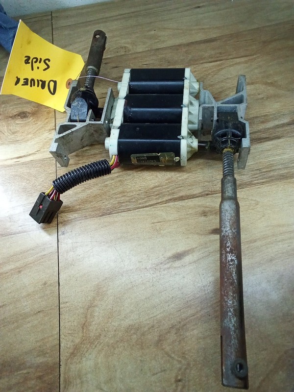 1995-2001 Ford Explorer Drivers Side Seat Track Motor 310565-AA