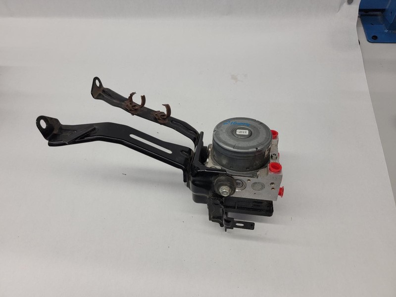 19 XV CROSSTREK ABS pump module assembly 27k miles OEM 1 Year Wnty!