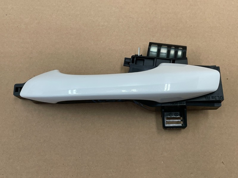 21 22 23 24 Kia K5 Rear Left Driver Exterior Door Handle White 1652 OEM