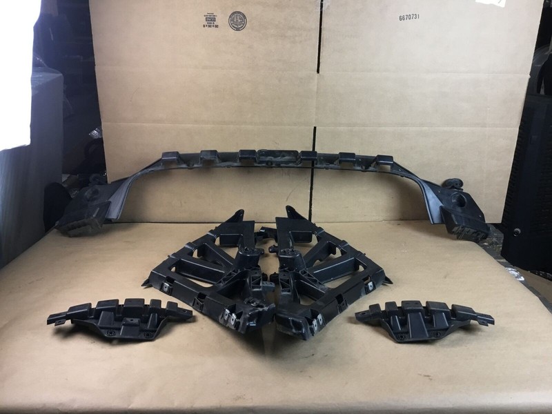 Jaguar XF 2016 Rear Left Right Center Bumper Bracket Mount Set 5 PCS 16-19 :M