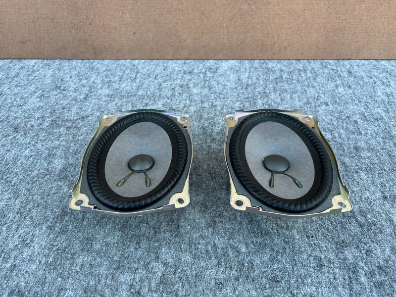 INFINITI Q60 2017-2022 OEM REAR DECK LEFT AND RIGHT SPEAKER BOSE (PAIR) ASSY 17K