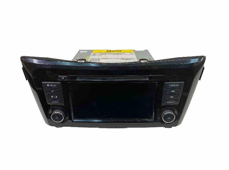 Nissan Rogue radio am fm 18 20 display & receiver am fm cd OEM assy 2591A7FH0B