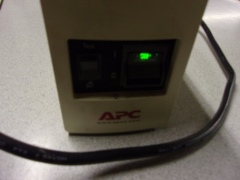 APC Backups 500 BK500M w/ Serial Port XR0007000462 *FREE SHIPPING*