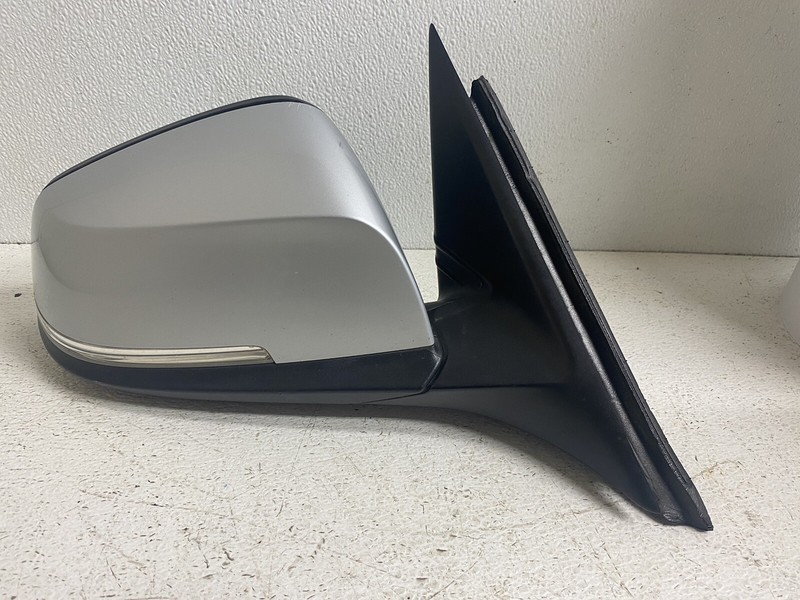 2013 BMW 328i Sedan Right Passenger Side View Door Mirror 5 Pin Connector Plug