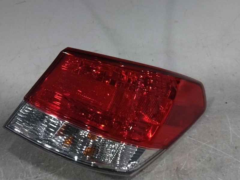 2013 Subaru Legacy Right Tail Light Assembly OEM Used 346984 139K Miles