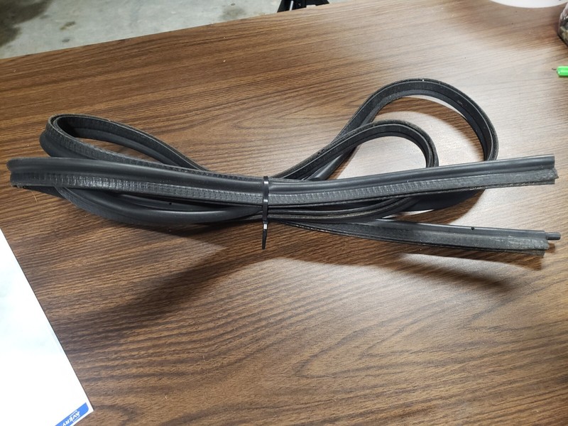 Genuine Trunk Seal Weatherstrip Gasket Strip BMW E30 325e Coupe OEM