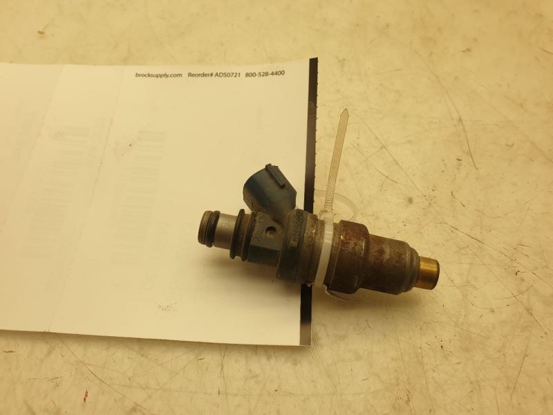 95 96 97 98 99 00 TOYOTA TACOMA 4 CYLINDER FUEL INJECTOR
