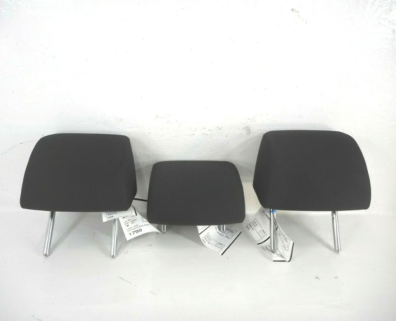 2013 13 Volkswagen Passat Rear Head Rest Set Black Cloth OEM