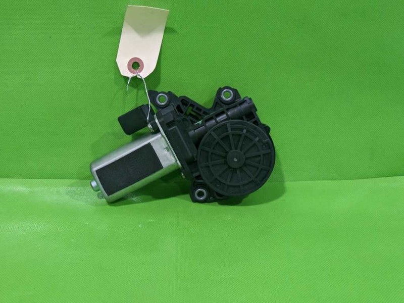 10-16 PANAMERA DRIVER LEFT FRONT POWER CLOSE ASSIST MOTOR OEM 4557-97