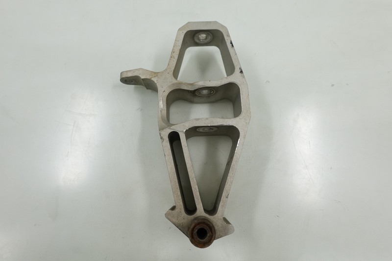 2014-2023 Polaris Indy LXT 550 OEM LH Left Ski Leg Spindle 1823875