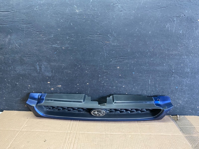 1996 Subaru Impreza Front Upper Grille Grill Q0514