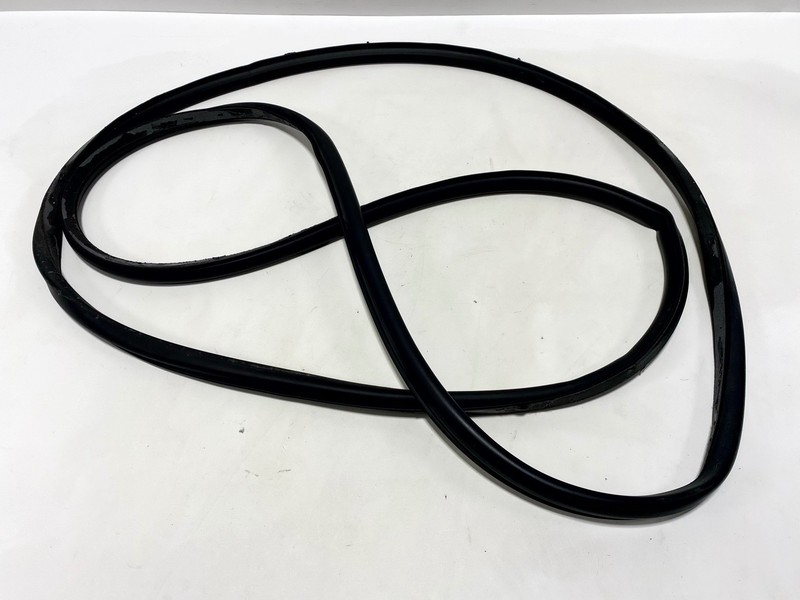 12-18 BMW SERIES 3 320i FRONT LEFT LH DRIVER SIDE DOOR WEATHERSTRIP SEAL OEM