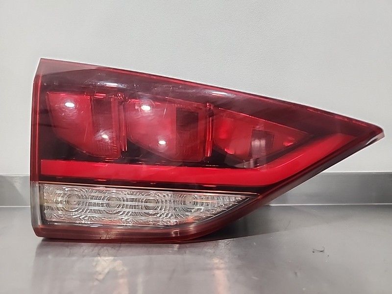 2018 2019 Hyundai Genesis G80 Left Taillight Driver Taillight Oem LED 92403-B1