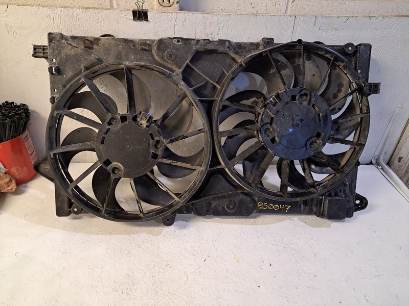 2014-2020 Chevy Impala Radiator Fan Motor Fan Assembly VIN 1 4th Digit 3.6L