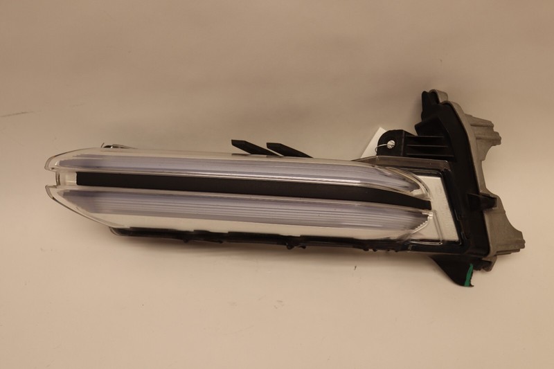 2017-2020 PORSCHE PANAMERA LEFT DRIVER DAYTIME RUNNING LIGHT TURN SIGNAL OEM