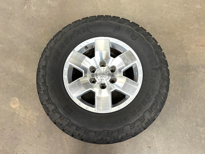 ⭐07-14 TOYOTA FJ CRUISER WHEEL RIM TIRE 6 SPOKE 265/70/17 17" INCH OEM LOT2554