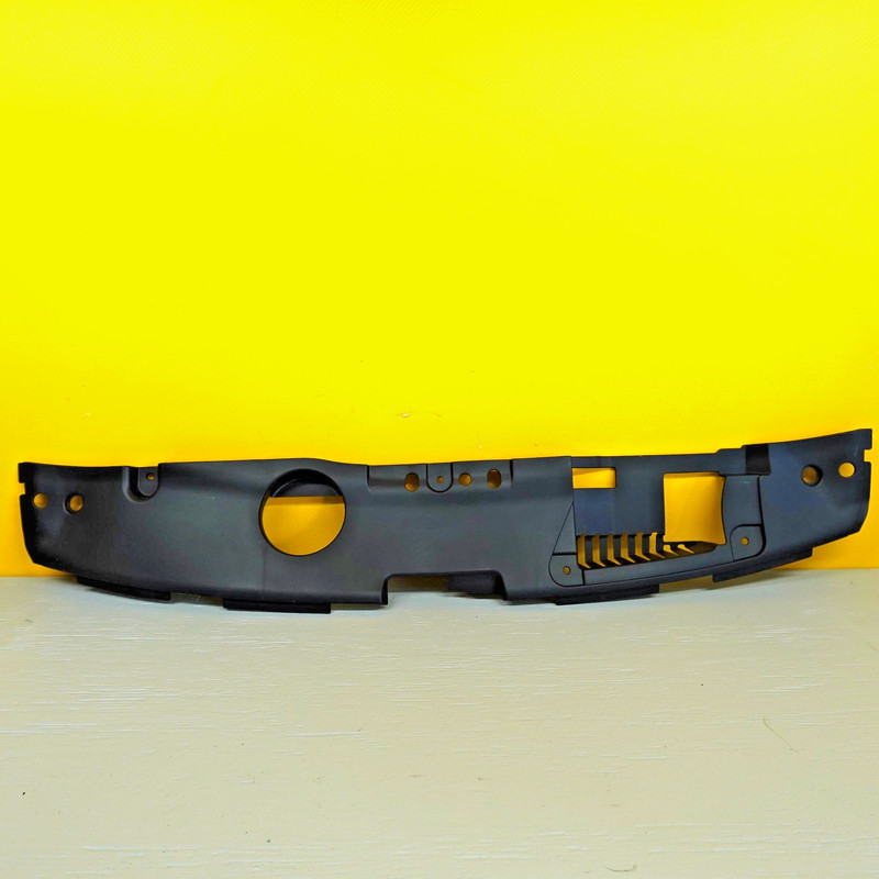 2018-2020 HONDA ACCORD FRONT AIR BAFFLE CENTER GRILL COVER PANEL OEM 71125TVEH0