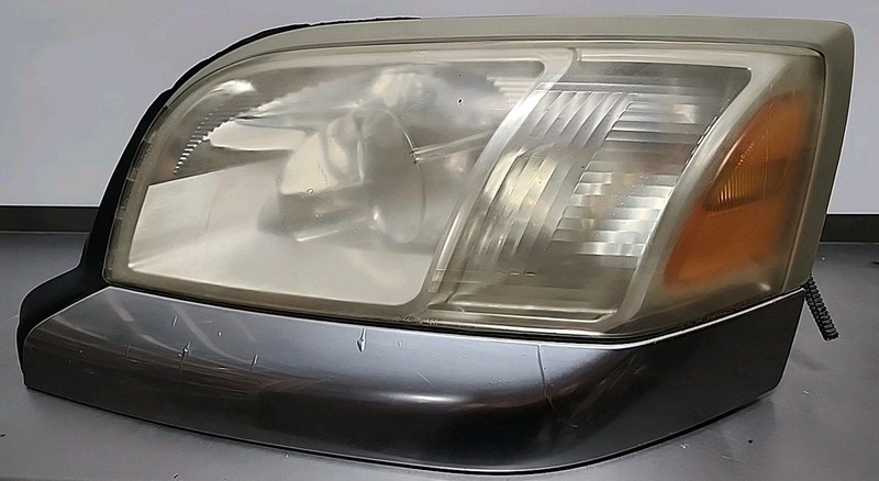 2006 - 2009 Mitsubishi Raider Left Side Driver Halogen Headlight Lamp 55077745AC